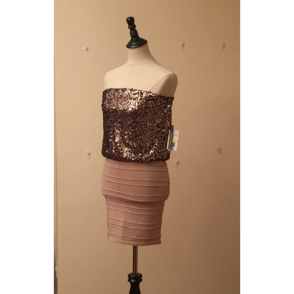NWT! As U Wish Sequined Strapless Mini Dress - Picture 2 of 5